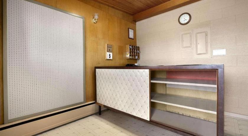 Thriftlodge Moose Jaw Eksteriør bilde